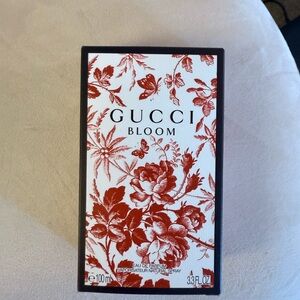 Gucci Bloom Red Floral Design perfume BOX only